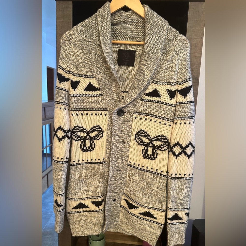 Aritzia TNA Lambswool Cardigan, Size Small; New without Tags